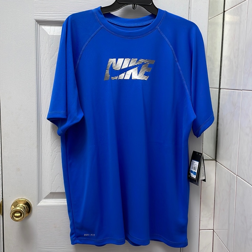 BNWT Nike Men’s Dri-Fit Shirt